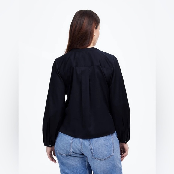 NWT Madewell V-Neck Long-Sleeve Cotton Top in Deep Indigo, Size Medium - Picture 4 of 14